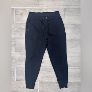 On Running women active jogger Black Sweat Pants size S